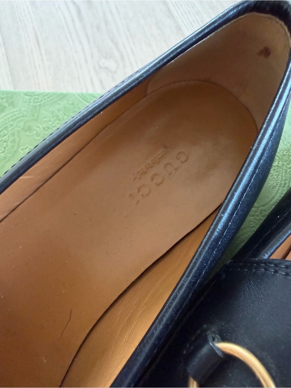 Gucci Black Leather Loafers with Gold Horsebit - Picture 3 of 9